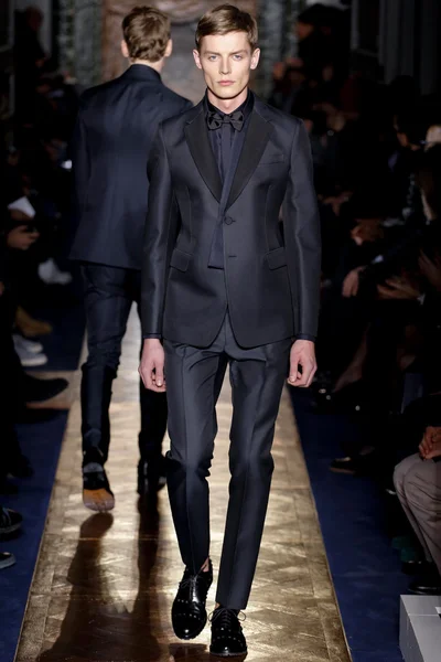 Look 45